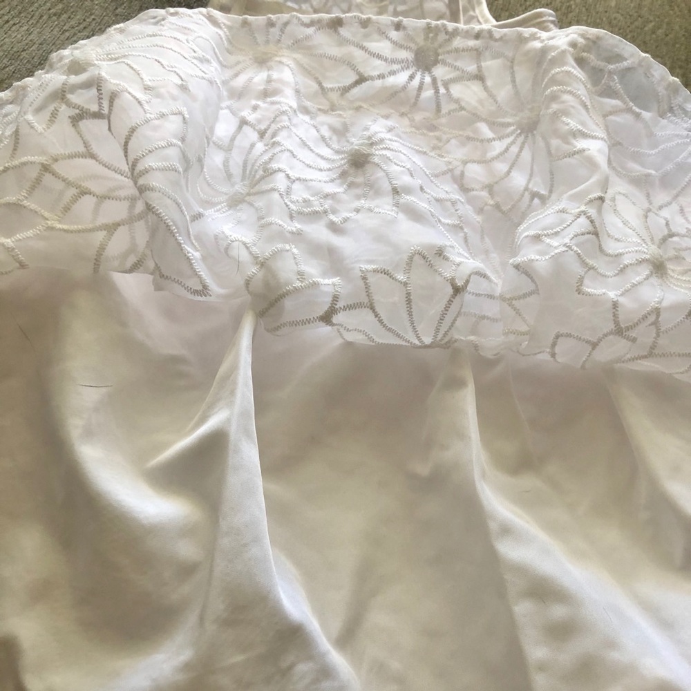 White baby girl floral sleeveless dress - Picture 8 of 10